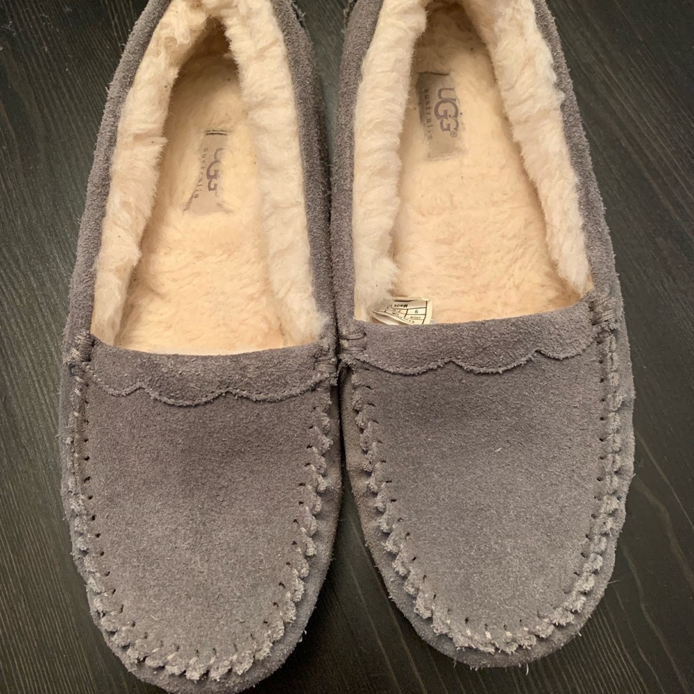 Ugg Slippers Grey Suede size 9